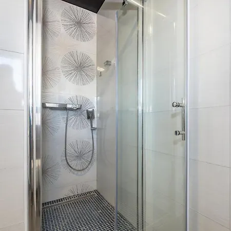 Three-bedroom In Dom wakacyjny *