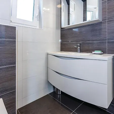 Casa vacanze Awesome In With Kitchen