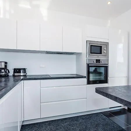 Holiday home Awesome In With Kitchen Brodarica (Sibenik-Knin)