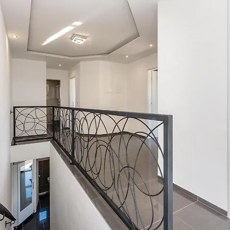 Three-bedroom In * Brodarica (Sibenik-Knin)