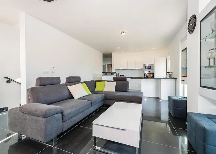 펜션 Three-bedroom In *